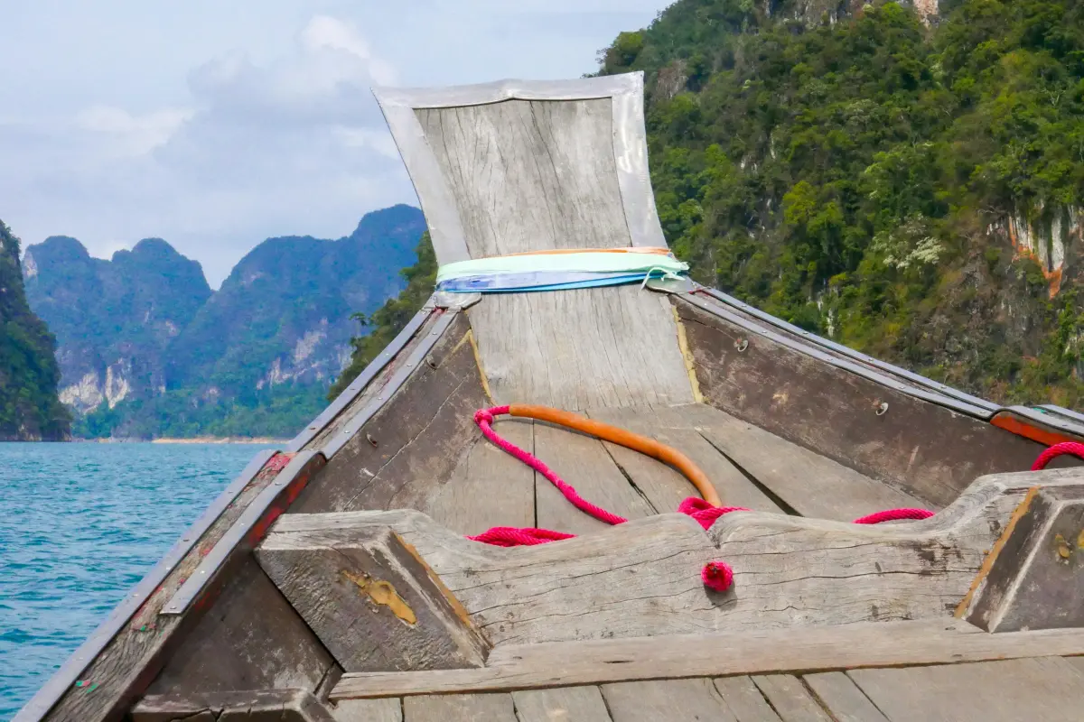 Секретное озеро — экскурсия в национальный парк Као Сок и озеро Чео Лан с ночевкой на озере